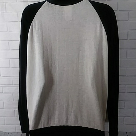 Disney size large sweater Minnie Mouse - Picture 9 of 15